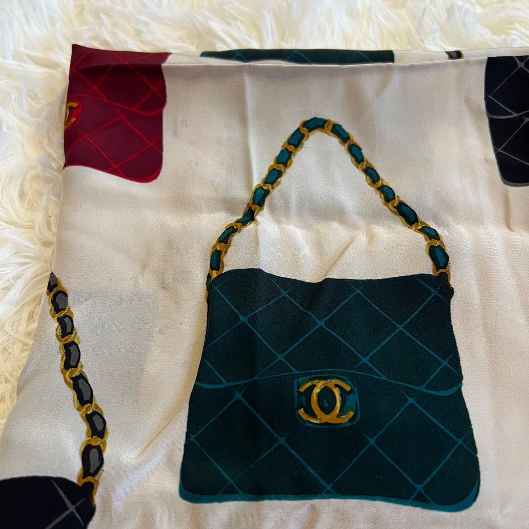 CHANEL シャネル バッグデザイン スカーフ　かばん柄