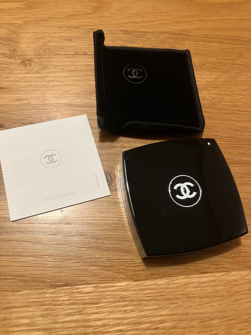 CHANEL レ キャトル オンブル 226 ティセ リボリ