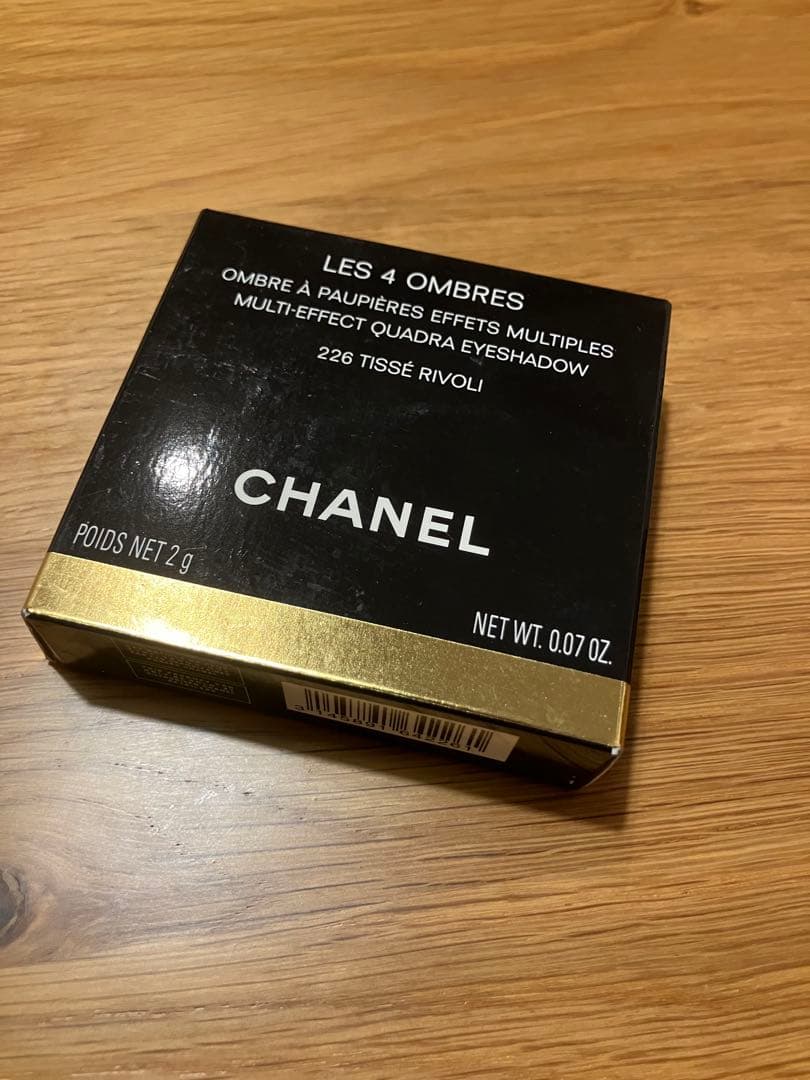 CHANEL レ キャトル オンブル 226 ティセ リボリ