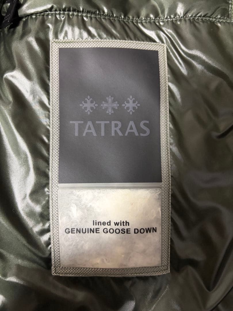 TATRAS ダウンベスト　ブラック　フード付き