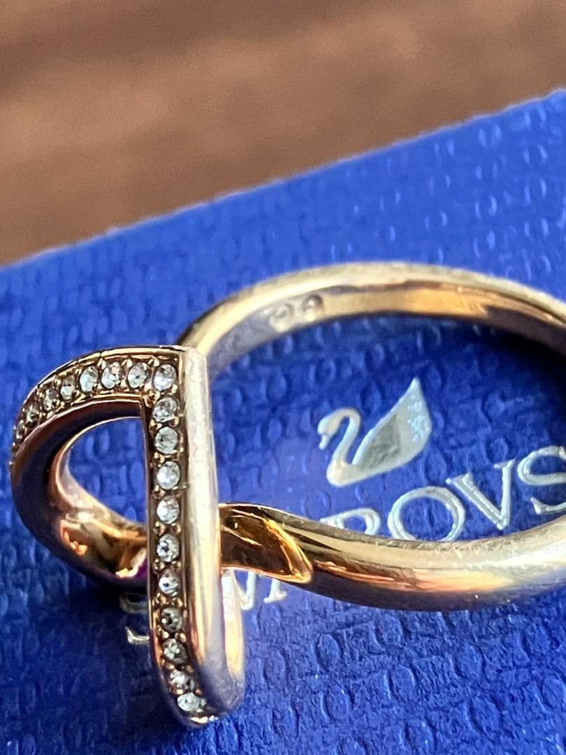 ★こや吉★SWAROVSKIスワロフスキー　リング【17号】ゴールドカラー