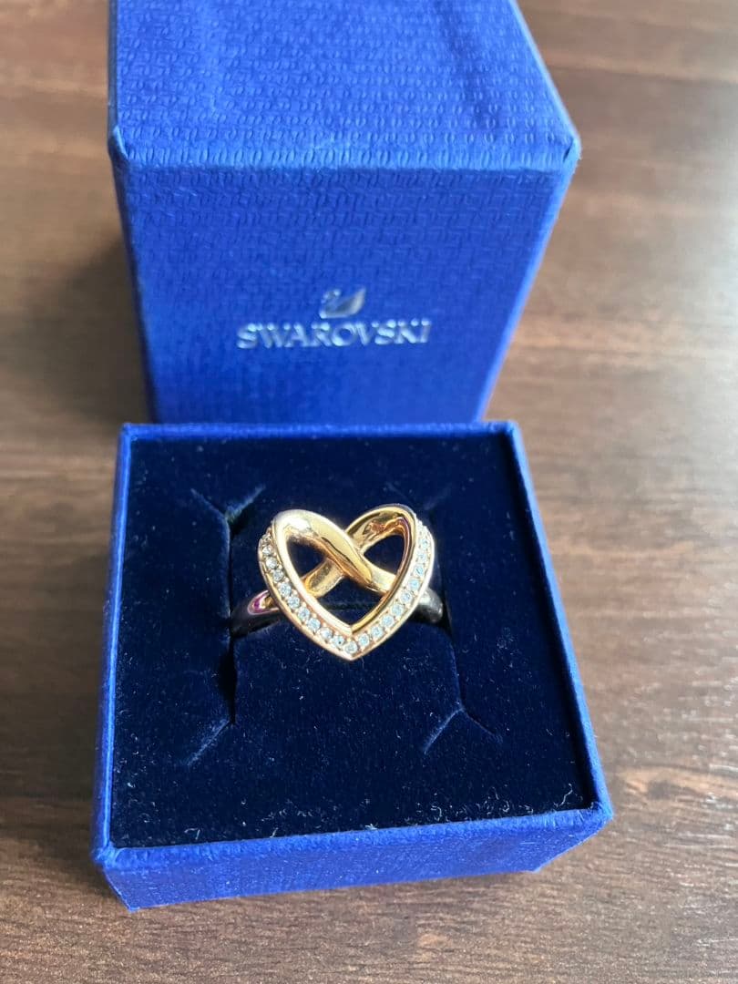 ★こや吉★SWAROVSKIスワロフスキー　リング【17号】ゴールドカラー