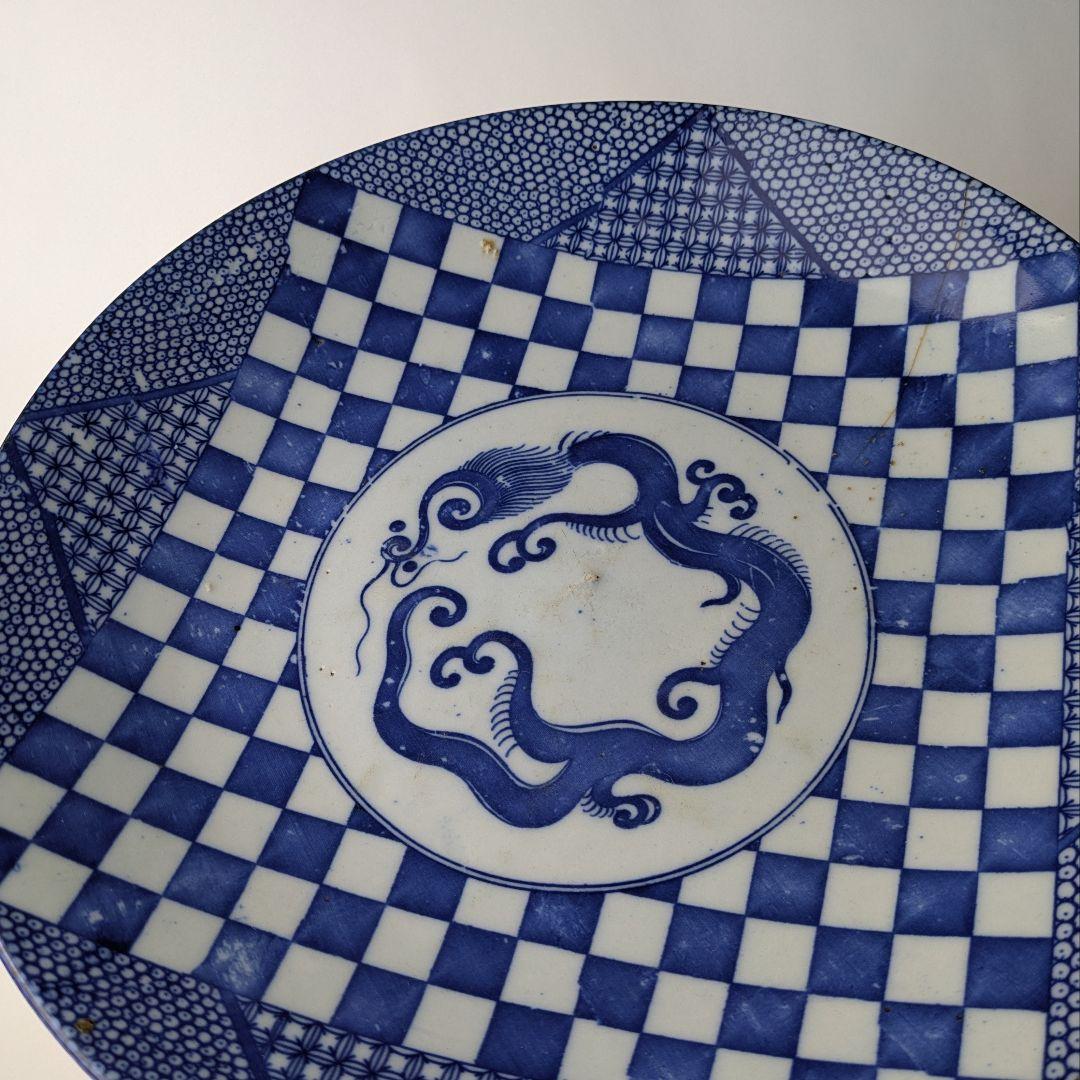 メ*】様 銅版染付 市松 龍文 大皿 尺皿 図変わり 印判 骨董 古美術 アンテ