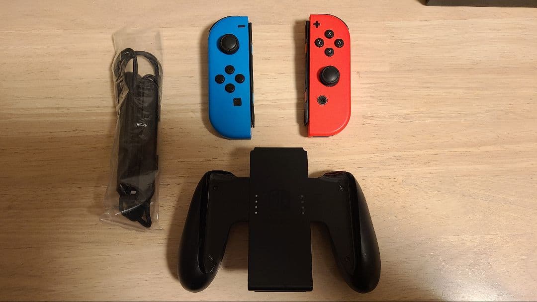 Nintendo Switch 本体＋マリオカートデラックス8、保護フィルム1枚
