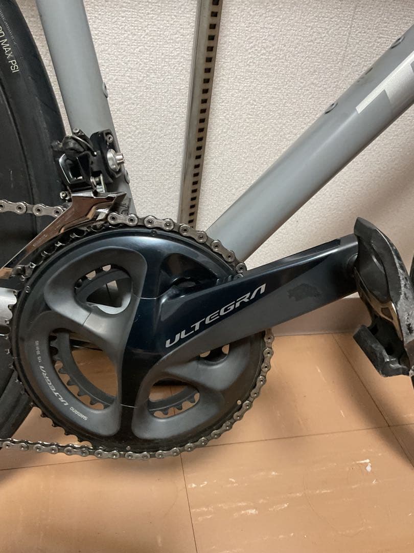 ロードバイク　トレック　エモンダ　ALR5 ホイール抜き