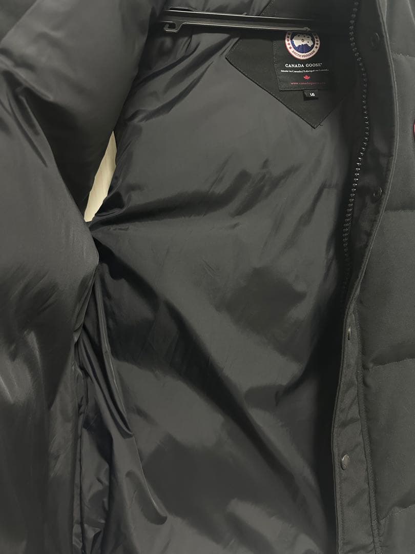 【国内正規品・美品】カナダグース ダウンベストL ブラック