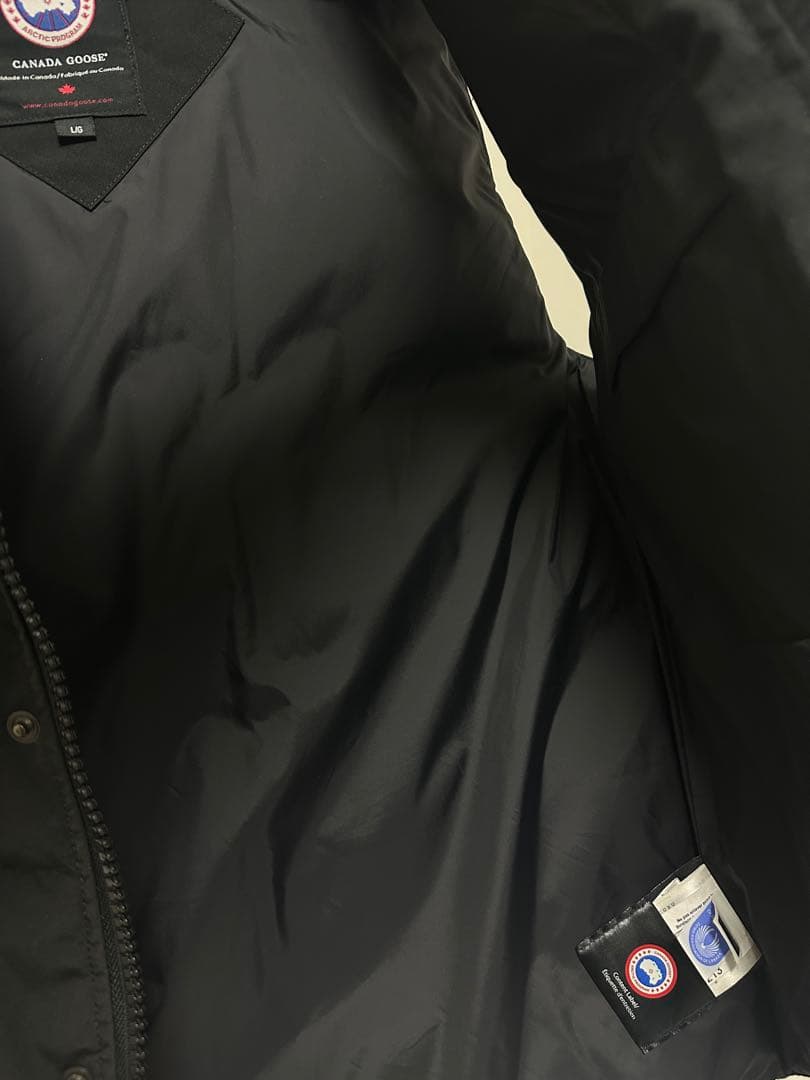 【国内正規品・美品】カナダグース ダウンベストL ブラック