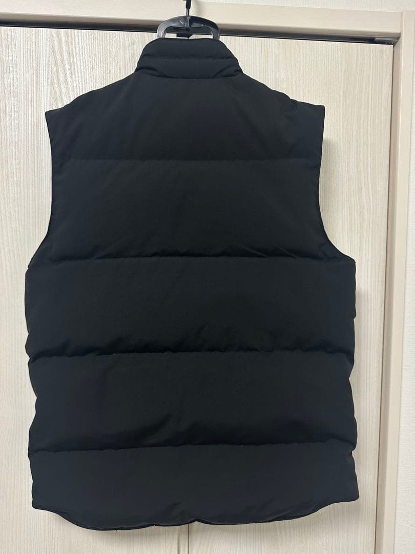 【国内正規品・美品】カナダグース ダウンベストL ブラック
