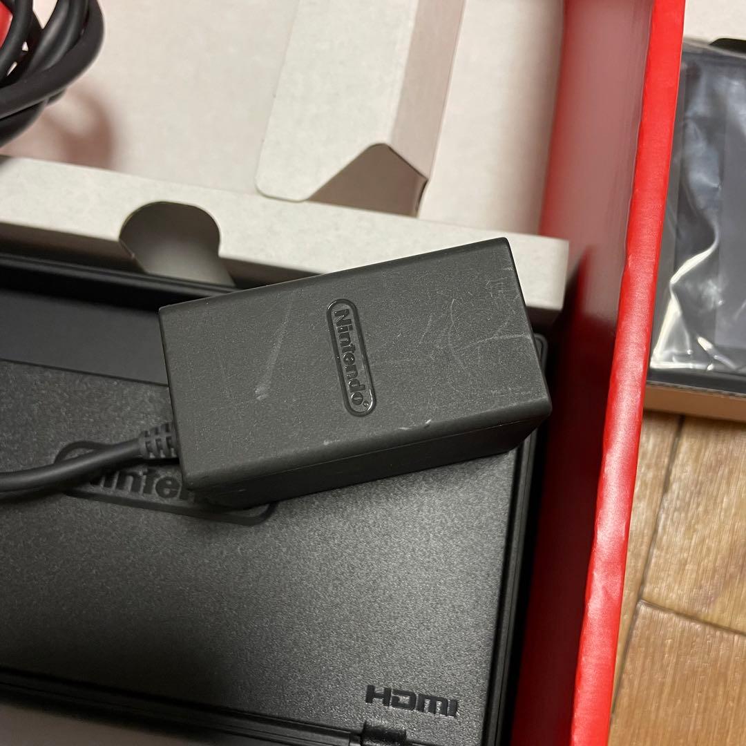 美品 Switch 本体 ケース付き
