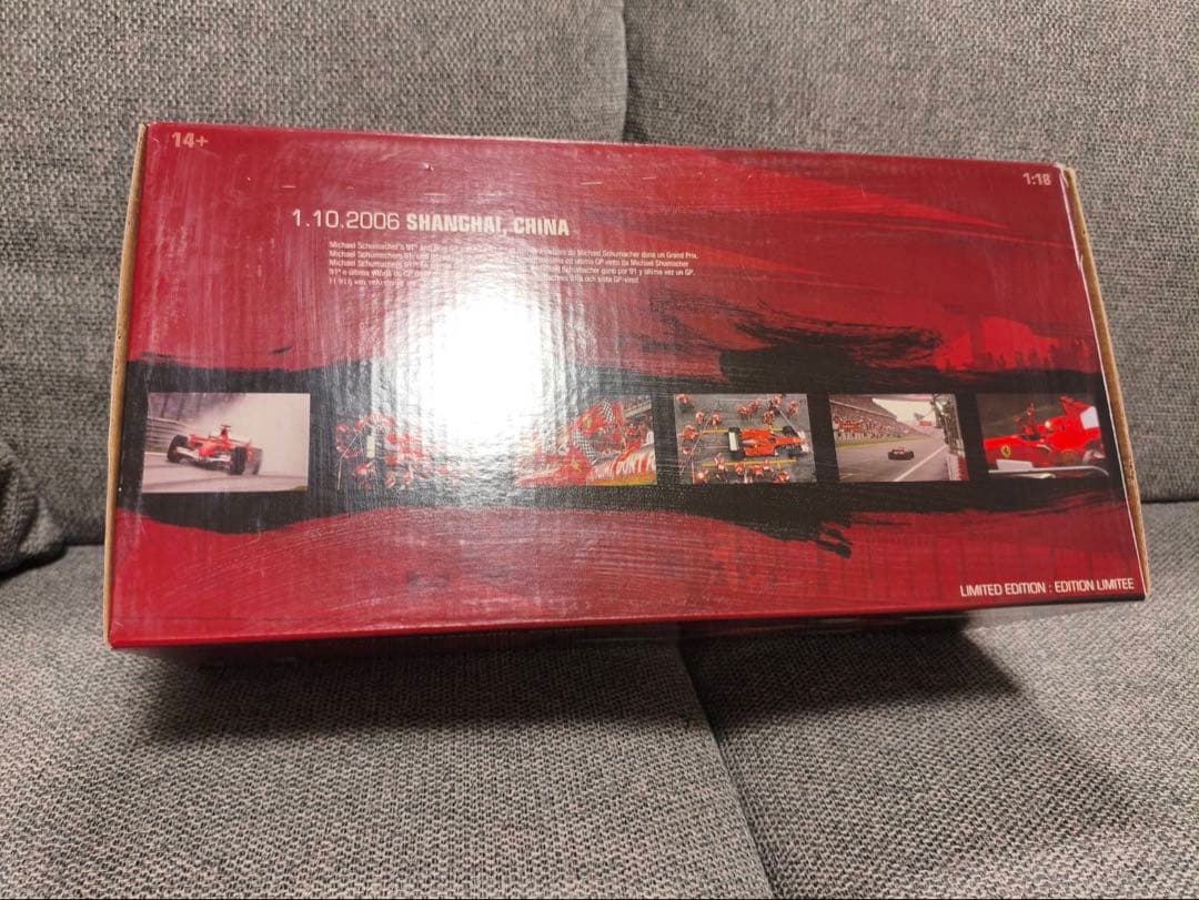 Hot Wheels Racing 1/18 ミハイルシューマッハ 91勝記念