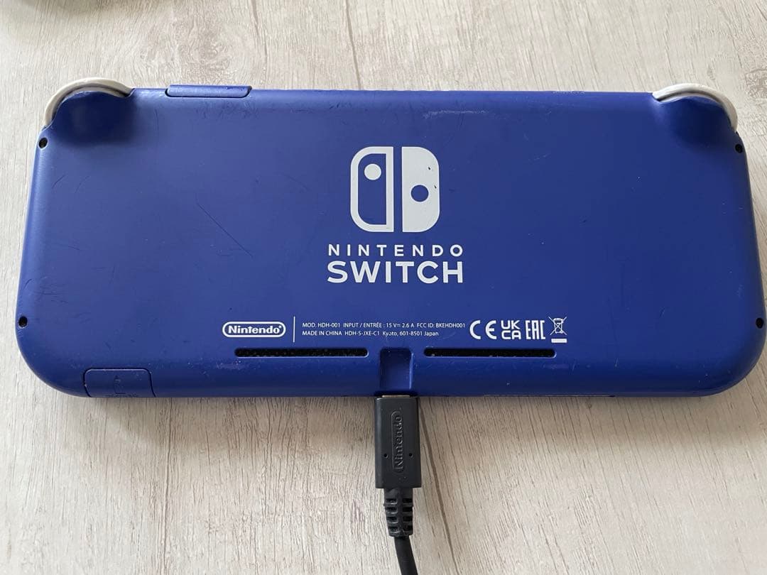 【ジャンク品】任天堂switchライト本体のみ
