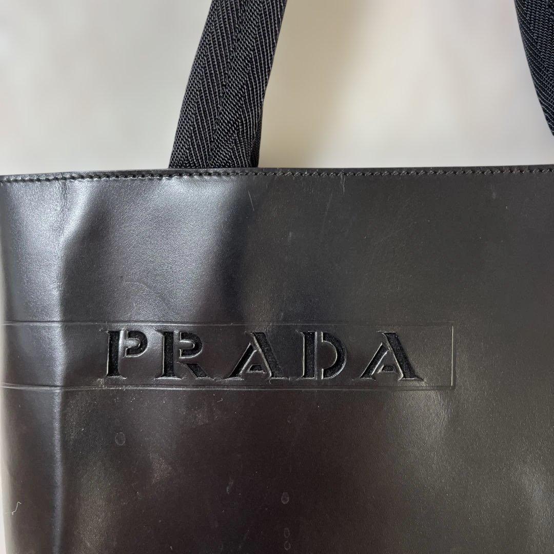 プラダレザートートバック