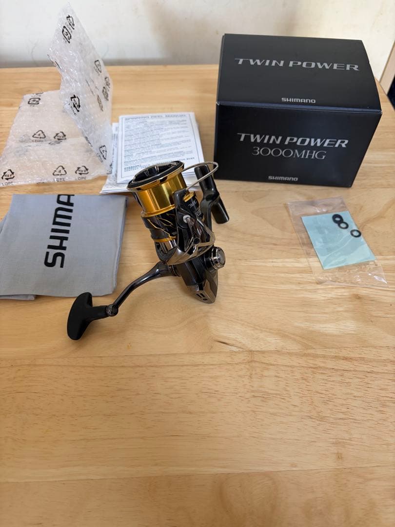 SHIMANO TWIN POWER 3000MHG スピニングリール