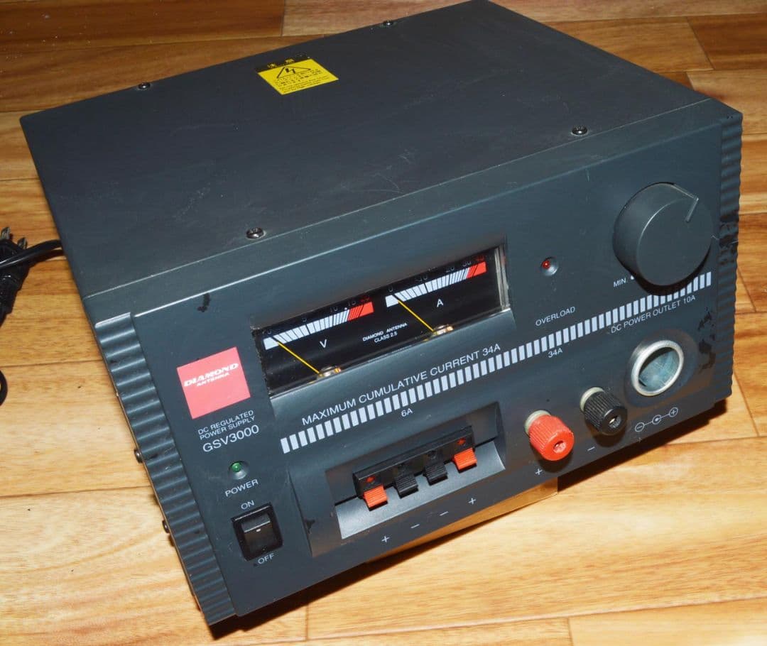 GSV3000　最大電流34A 0.86V〜15V可変 DC電源