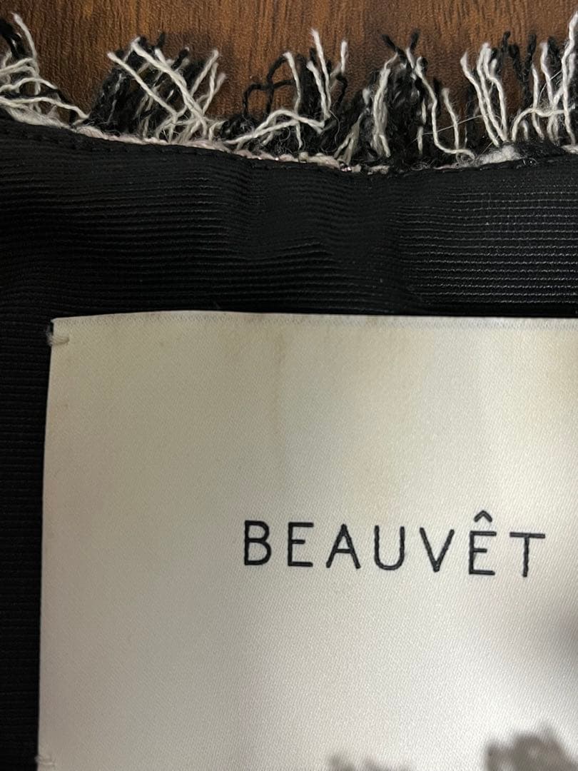 nana　デザインワークス　BEAUVET ミックスツイードジレ