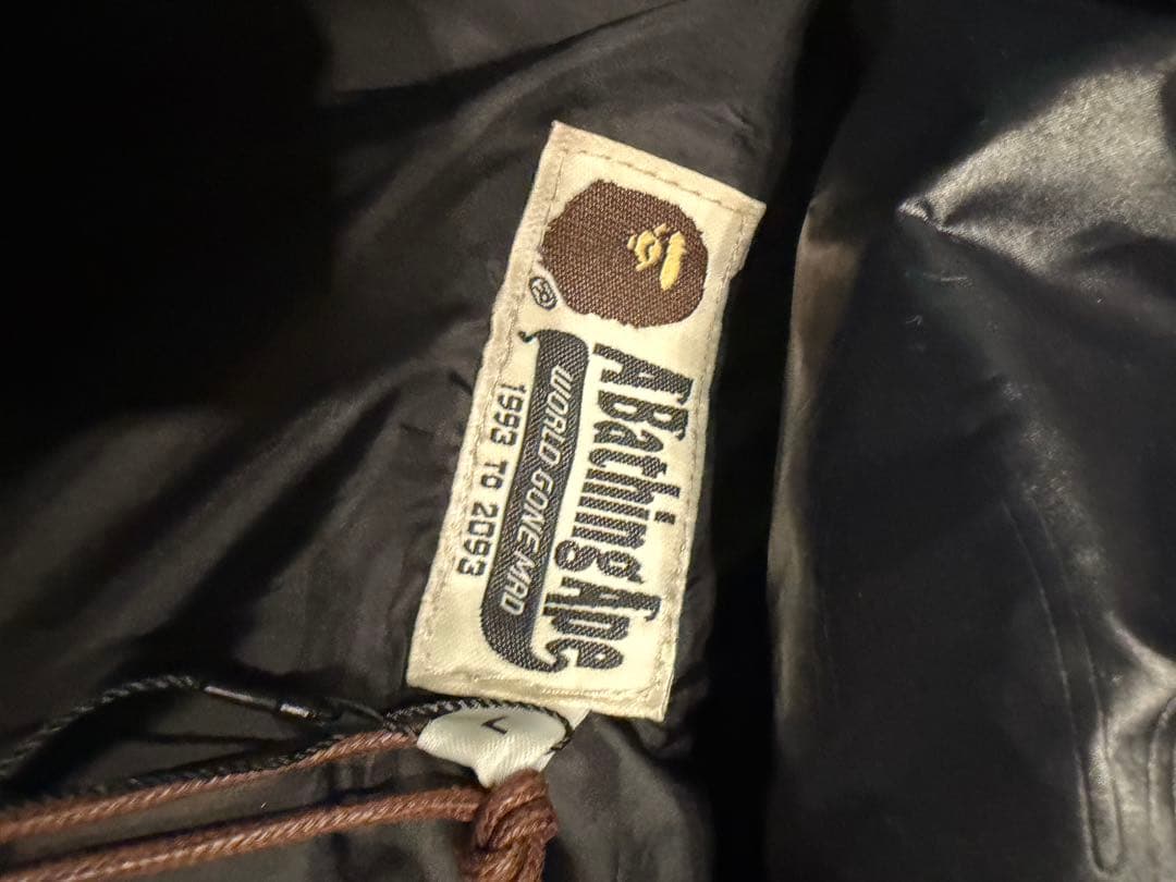 A BATHING APE ブラックダウンベスト