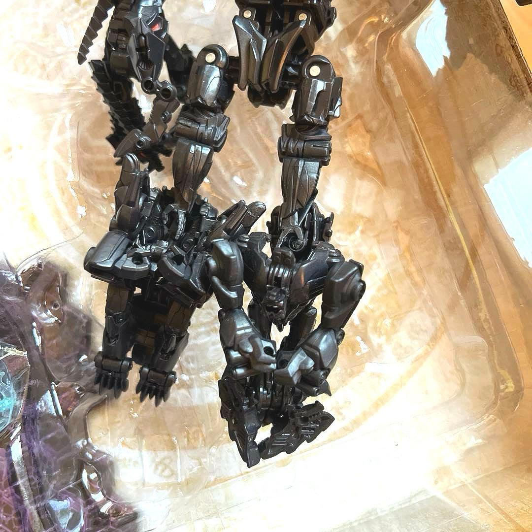 トイザらスオリジナル　インファーノカス　トランスフォーマー 最後の騎士王