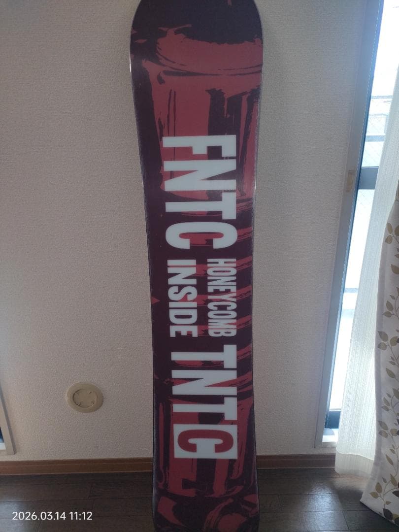 FNTC TNTC スノーボード 赤 150 cm 中古