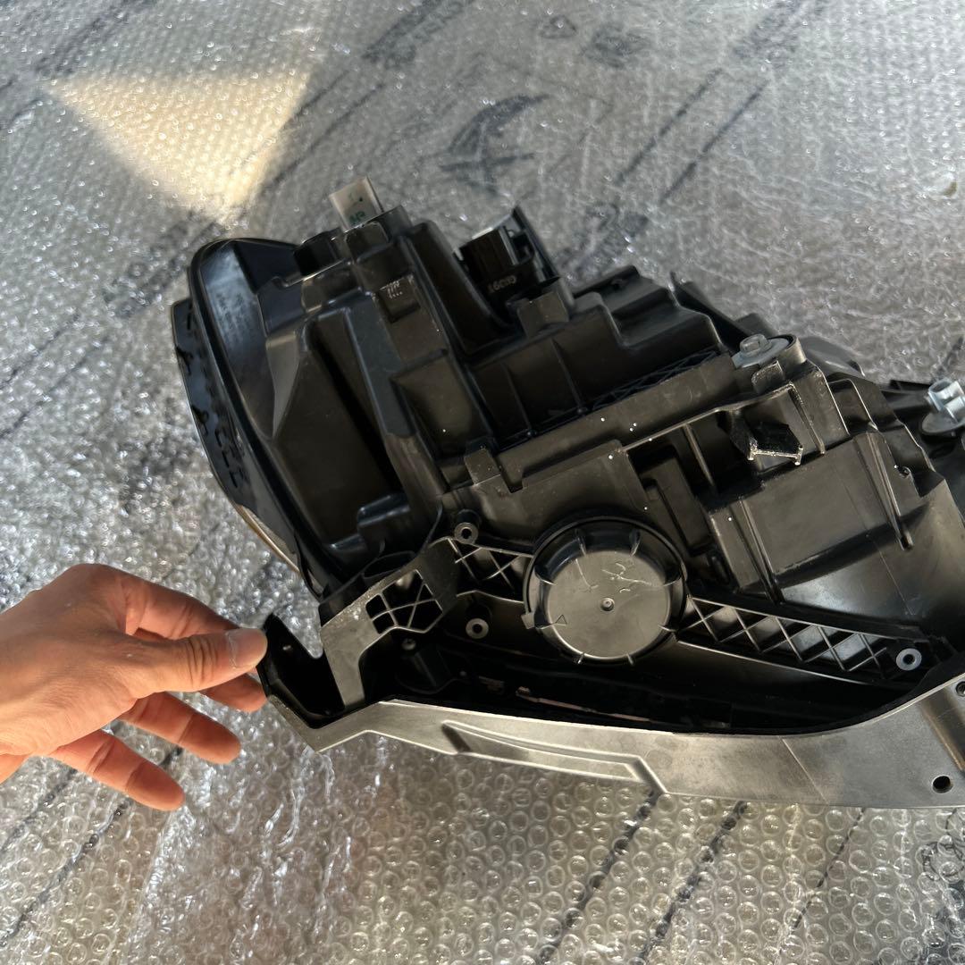 フィット　ヘッドライト　左　STANLEY W3674 ジャンク品