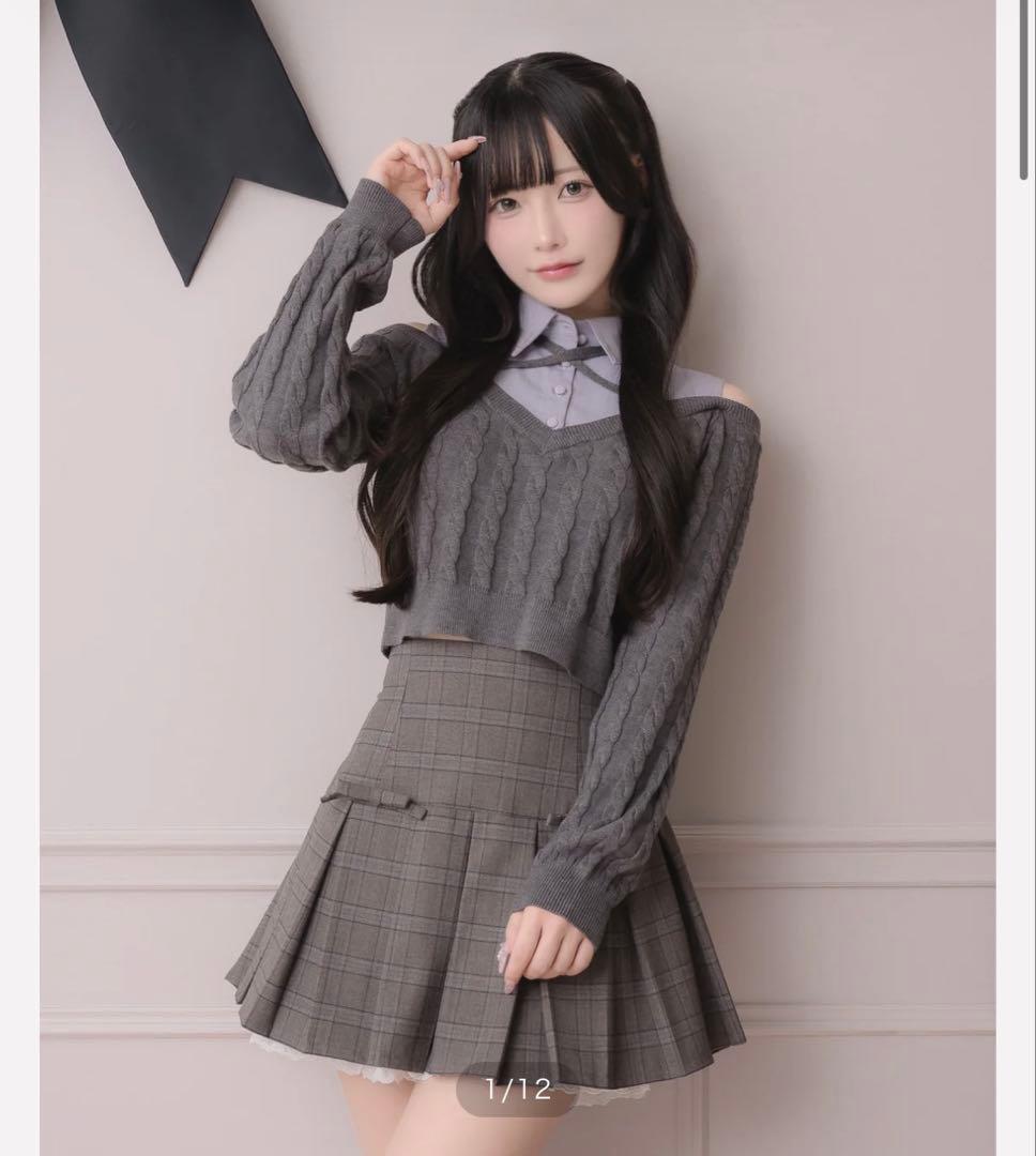 pium シャツレイヤードオープンショルダーニット チャコール