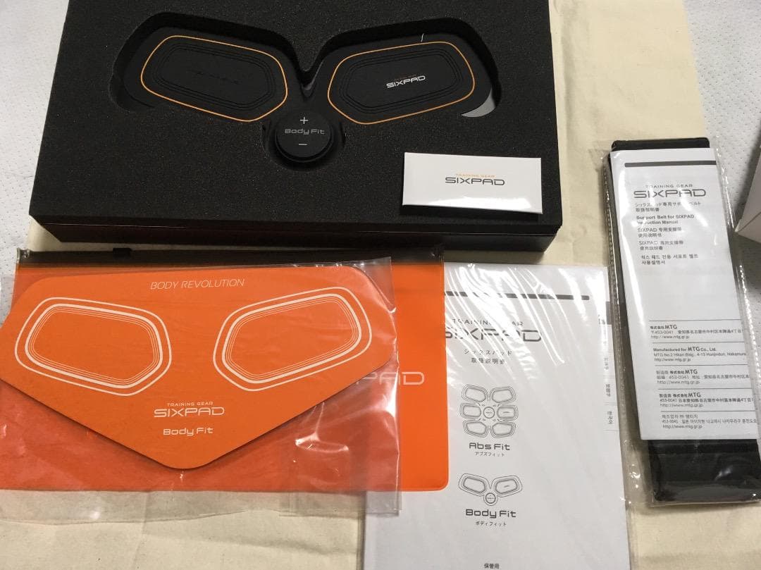【新品同様】SIX PAD BodyFit