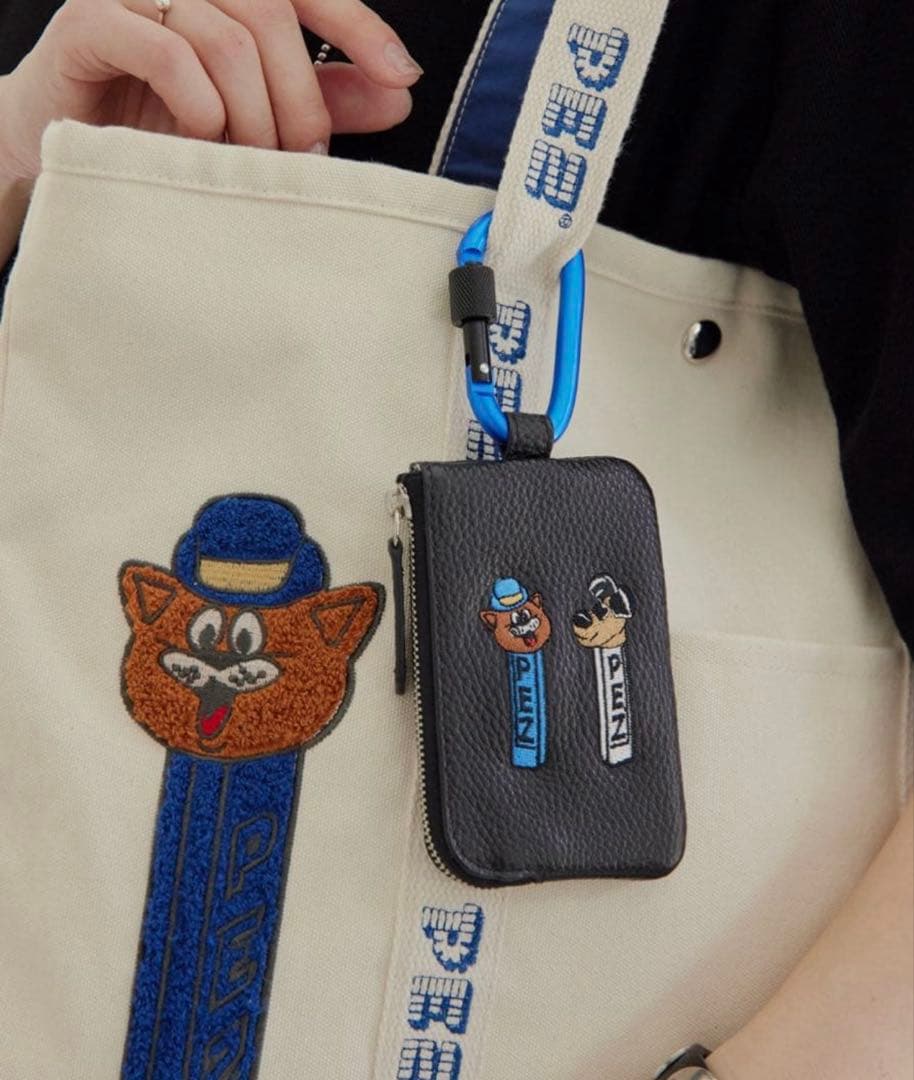 新品未使用PEZ(ペッツ) ×ear《牛革》カラビナ付きパス＆キーケース
