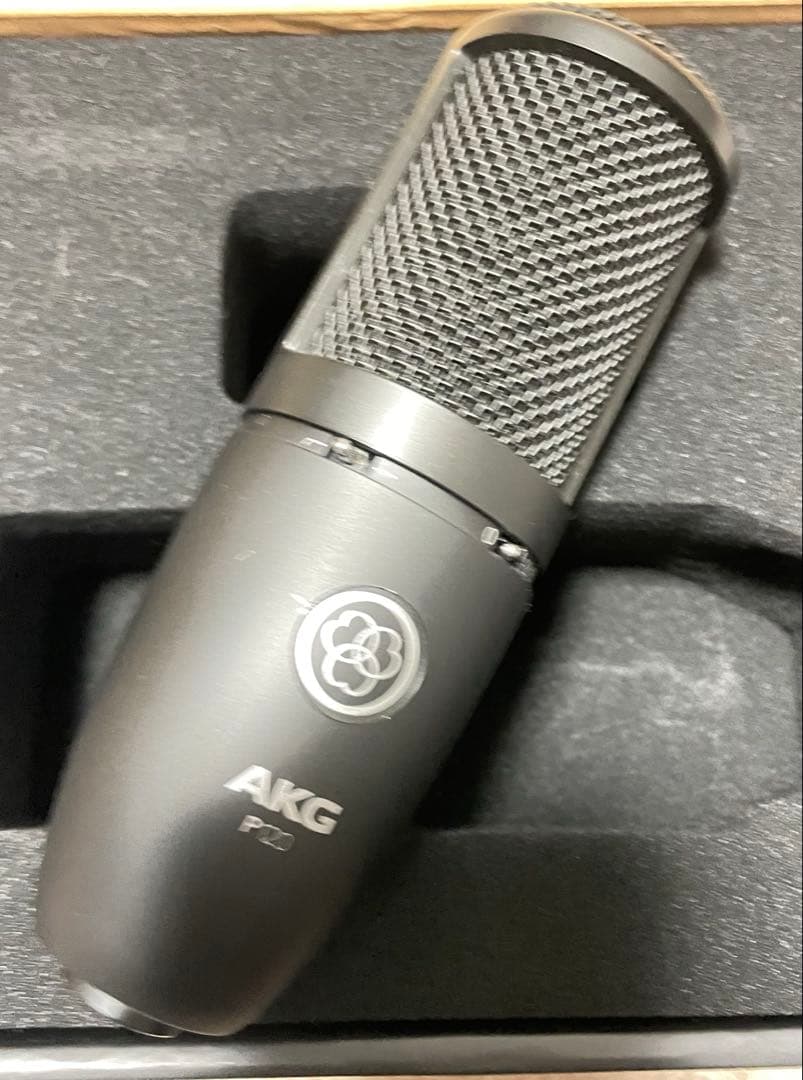 AKG P120（コンデンサーマイク）