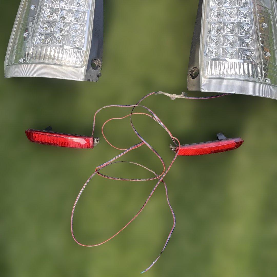 セレナC25 ヴァレンティLEDテールクリア左右セット　LEDリフレクターセット
