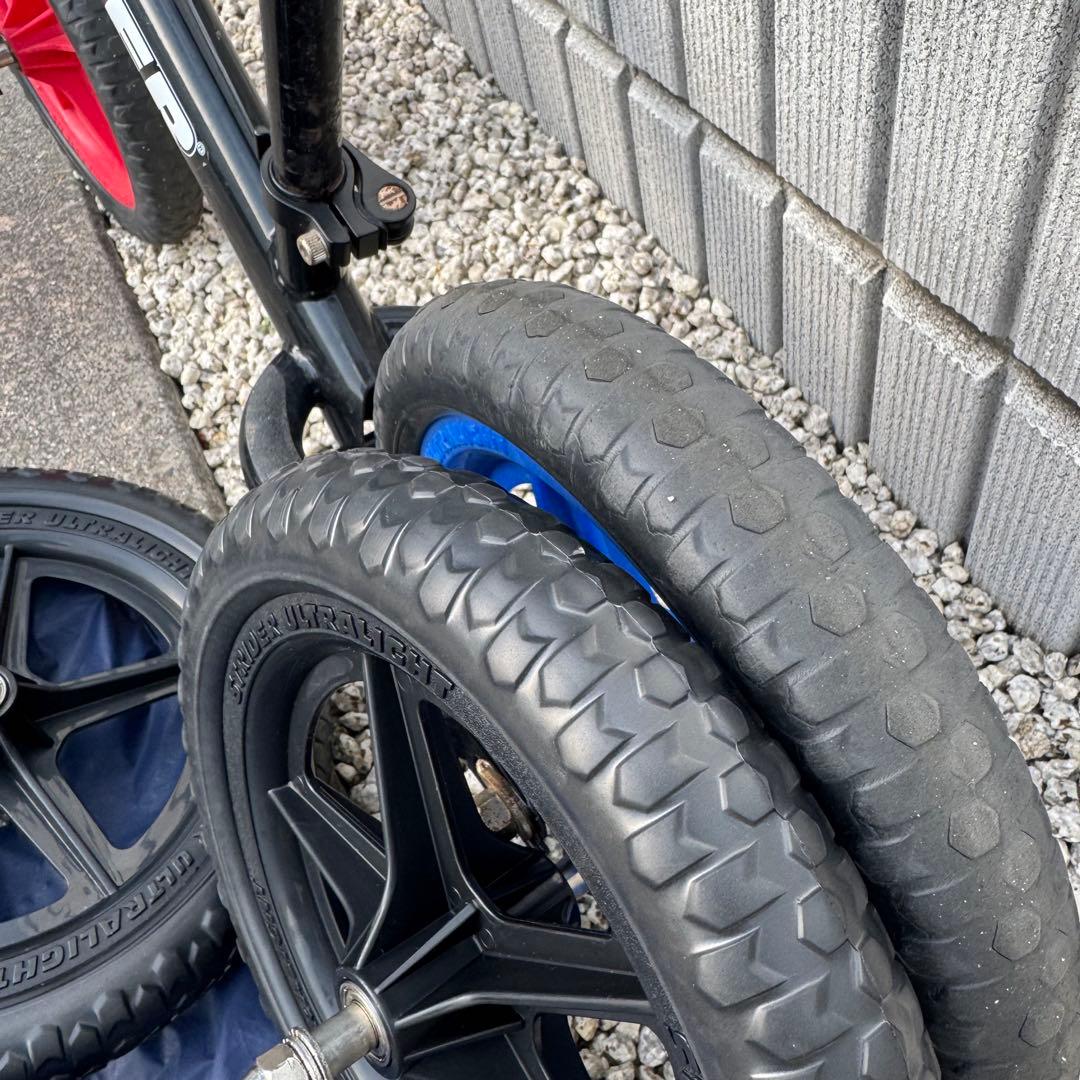 STRIDER バランスバイク 黒/赤/青　ストライダー