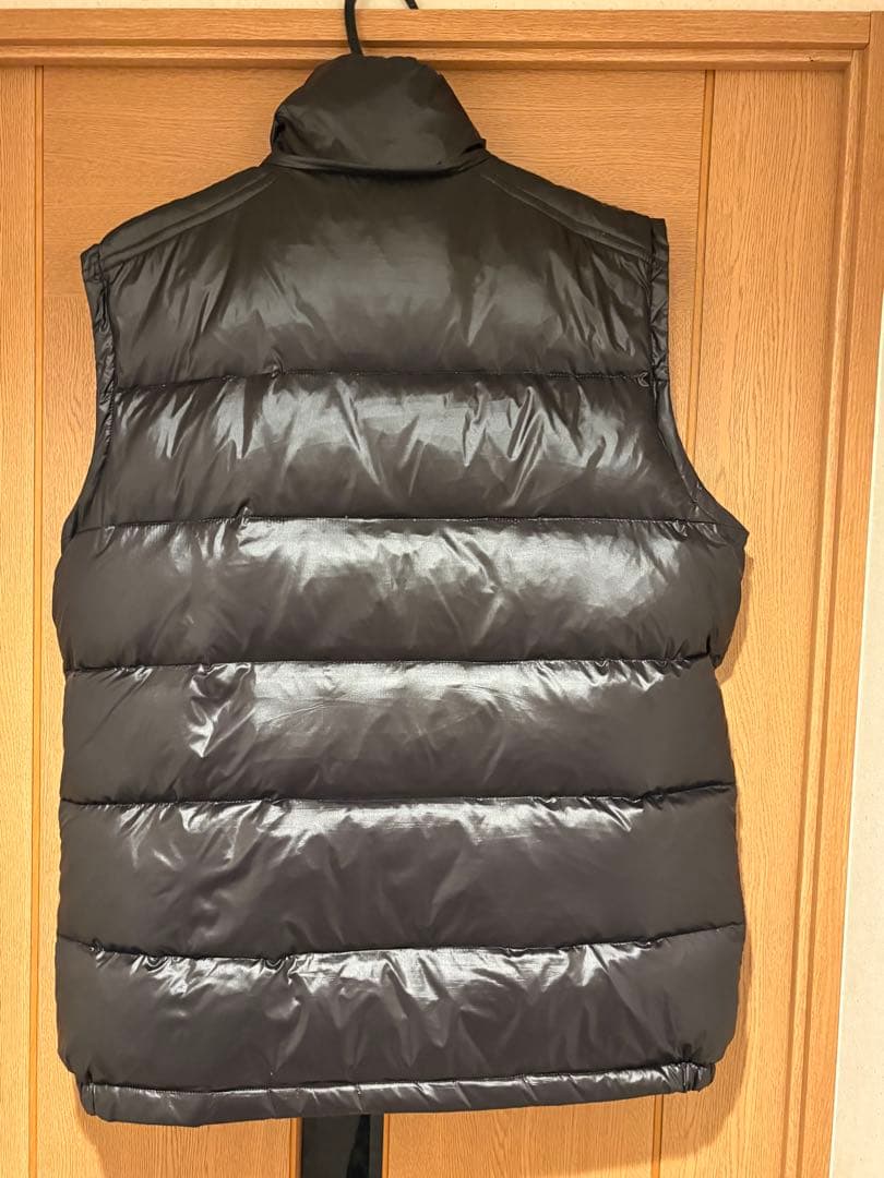大柄な男性に是非 サイズ6 MONCLER ブラックダウンベスト