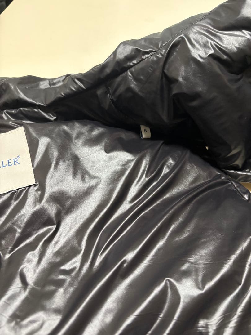 大柄な男性に是非 サイズ6 MONCLER ブラックダウンベスト