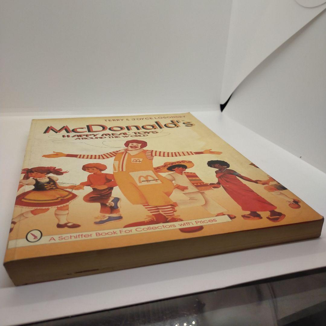 McDonald's Happy Meal Toysハッピーミールコレクタブル本