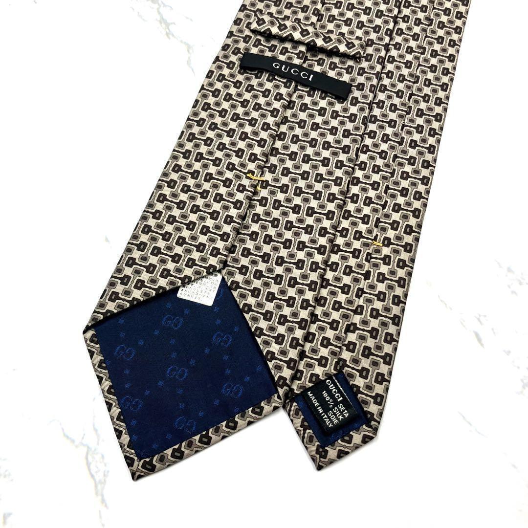 ◆美品◆ GUCCI ネクタイ グレー 幾何学模様 高級感