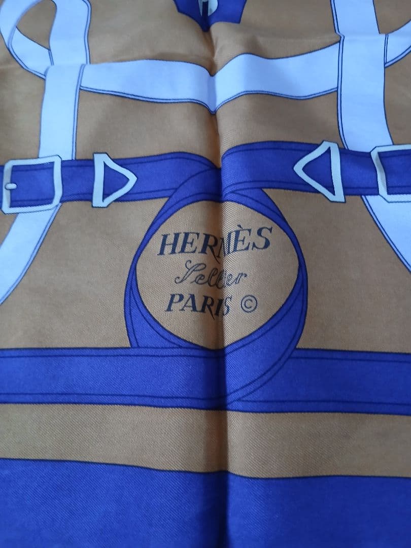 HERMÈS 黄金の拍車カレ90 スカーフ