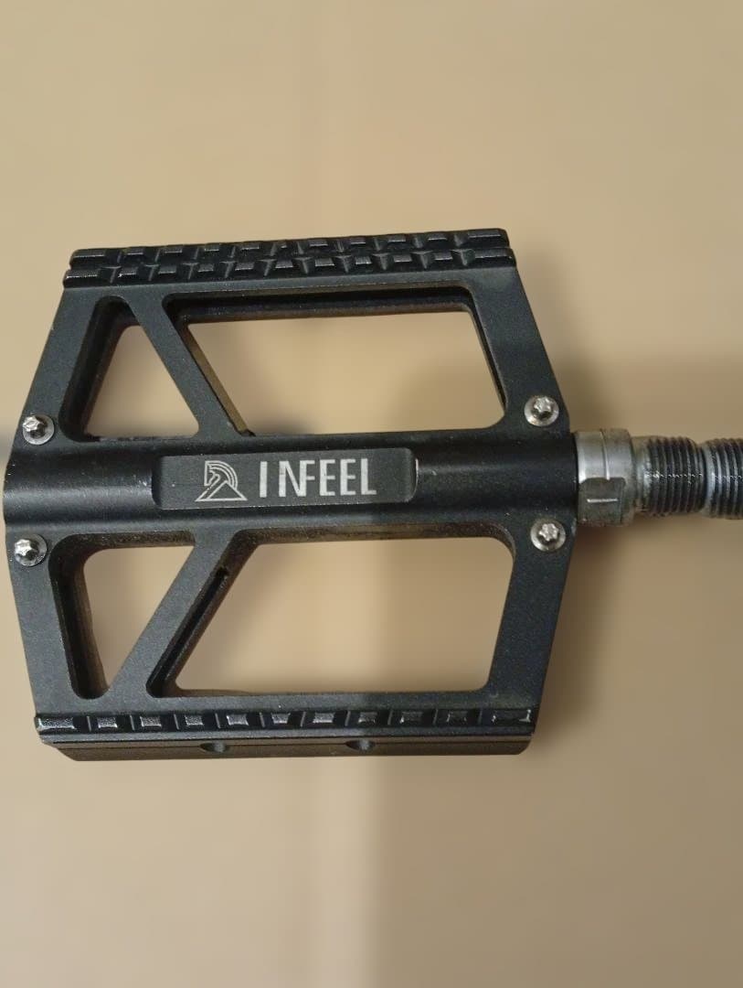 BROTURES INFEEL フラットペダル　ブローチャーズ