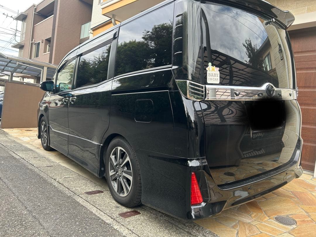 Valenti LEDテールランプ REVO 80系ノア・ヴォクシー