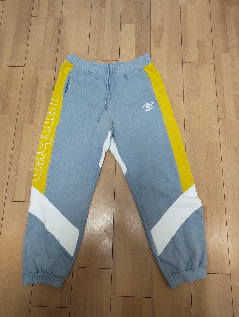 UMBRO×アズール ハーフジップ スウェット