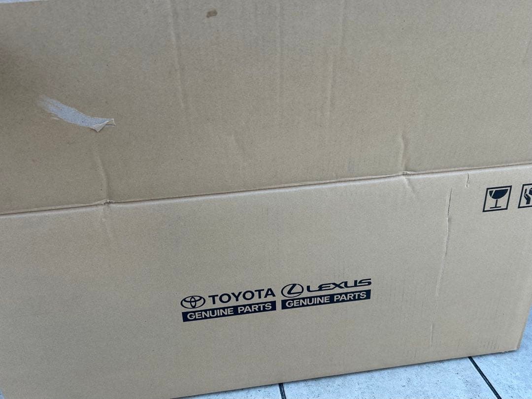 本日限定新品未使用 トヨタ ランドクルーザー250 VX 純正角目ヘッドライト