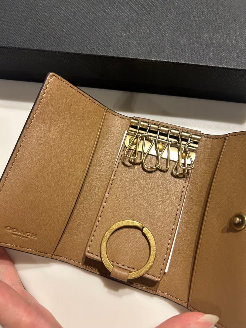 Coach ベージュ キーケース【新品未使用】