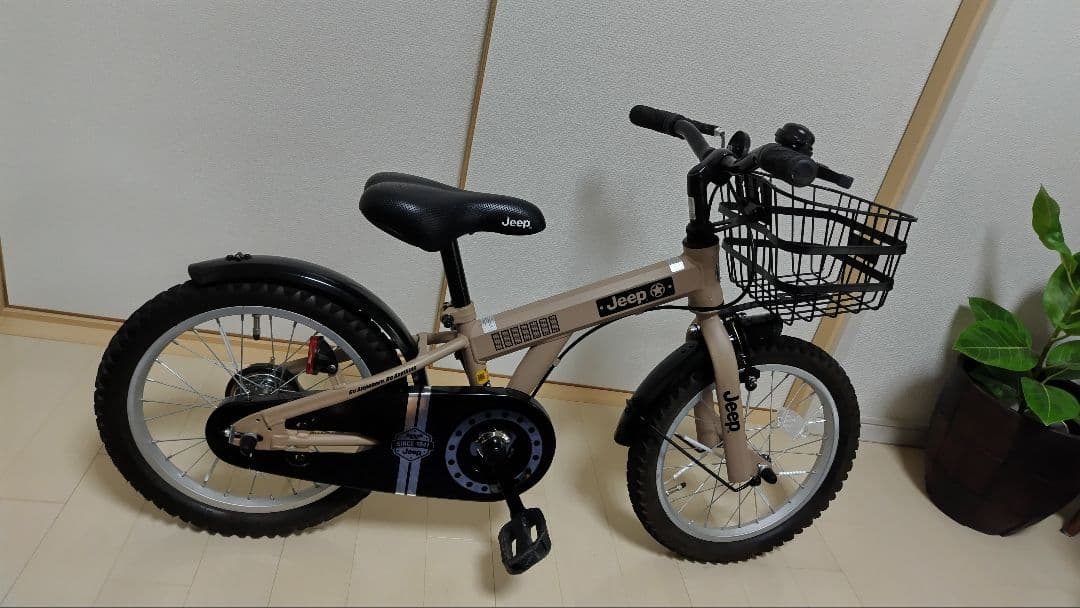 Jeep 子供用自転車 ベージュ 前面バスケット付き