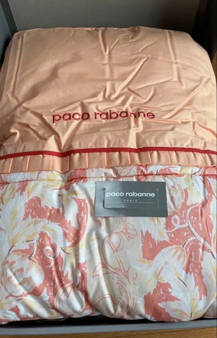⚪︎paco rabanne 肌掛布団 140cm x 190cm シルク混10%