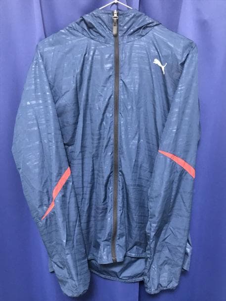 【PUMA】薄手軽量 ランニングパーカー