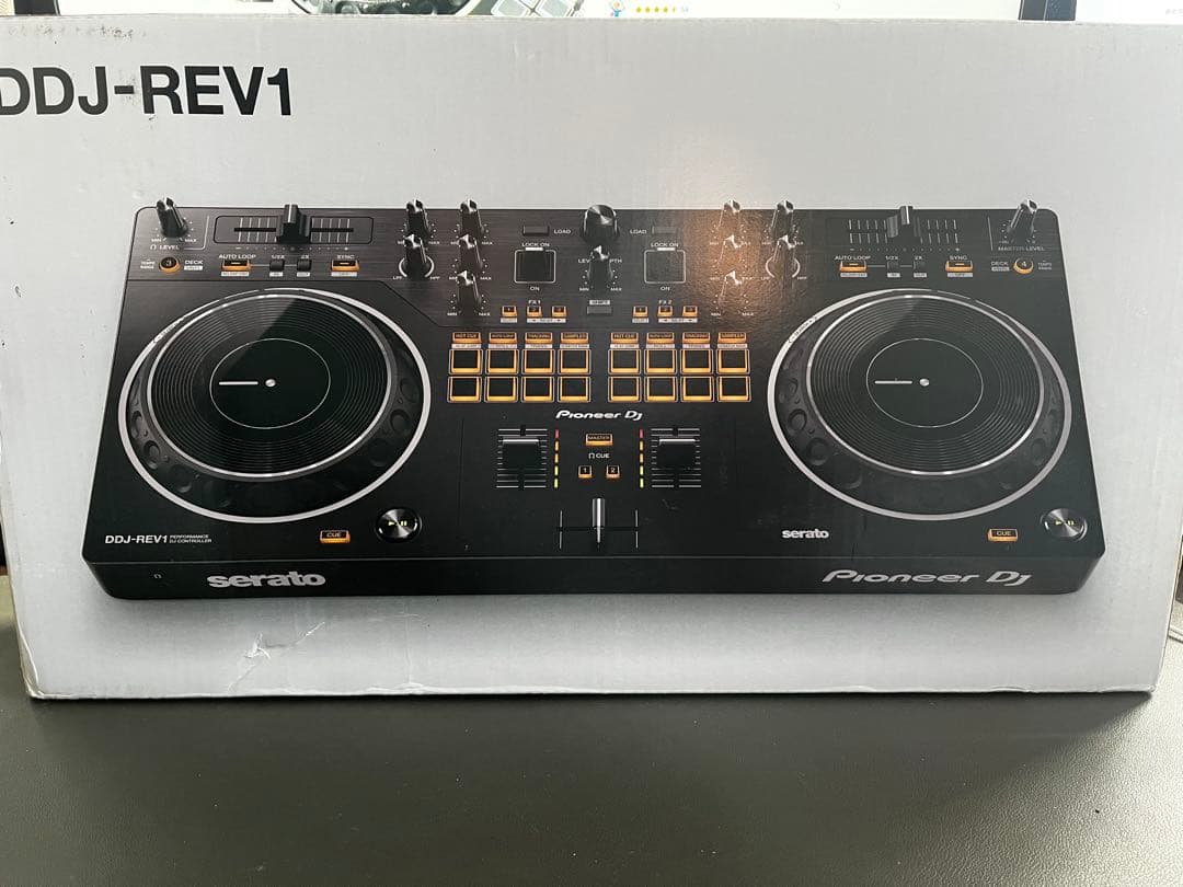 Pioneer DJ DDJ-REV1 コントローラー