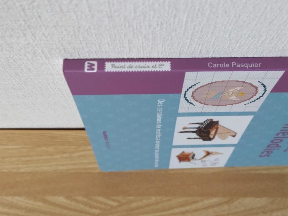 Musique et melodies　クロスステッチ　洋書　音楽　本　1冊