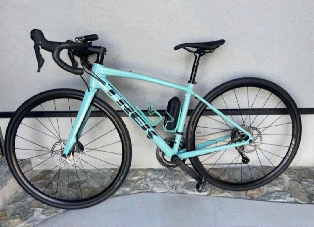 TREK ドマーネAL4 49サイズ　カーボンホイール、チューブレスタイヤ装備