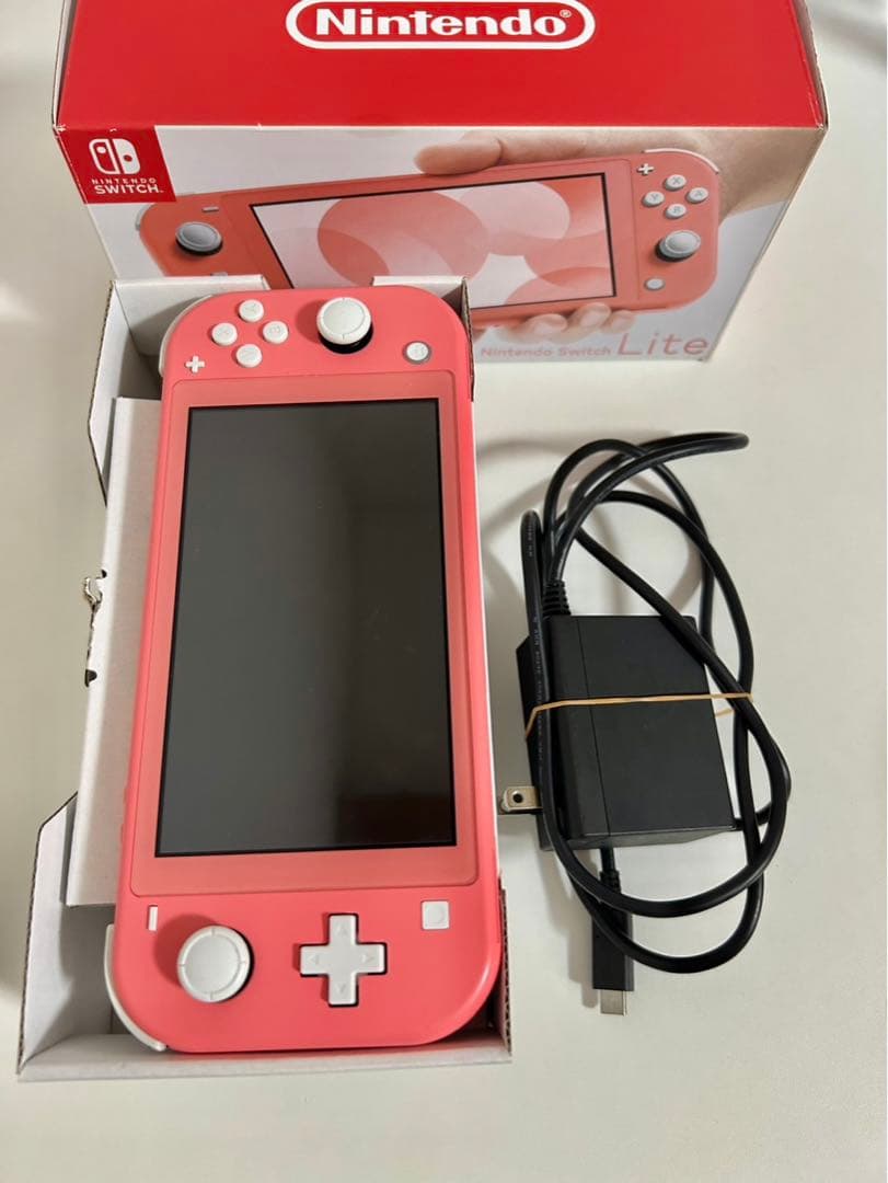 Nintendo Switch Lite 本体　コーラルピンク　箱付き