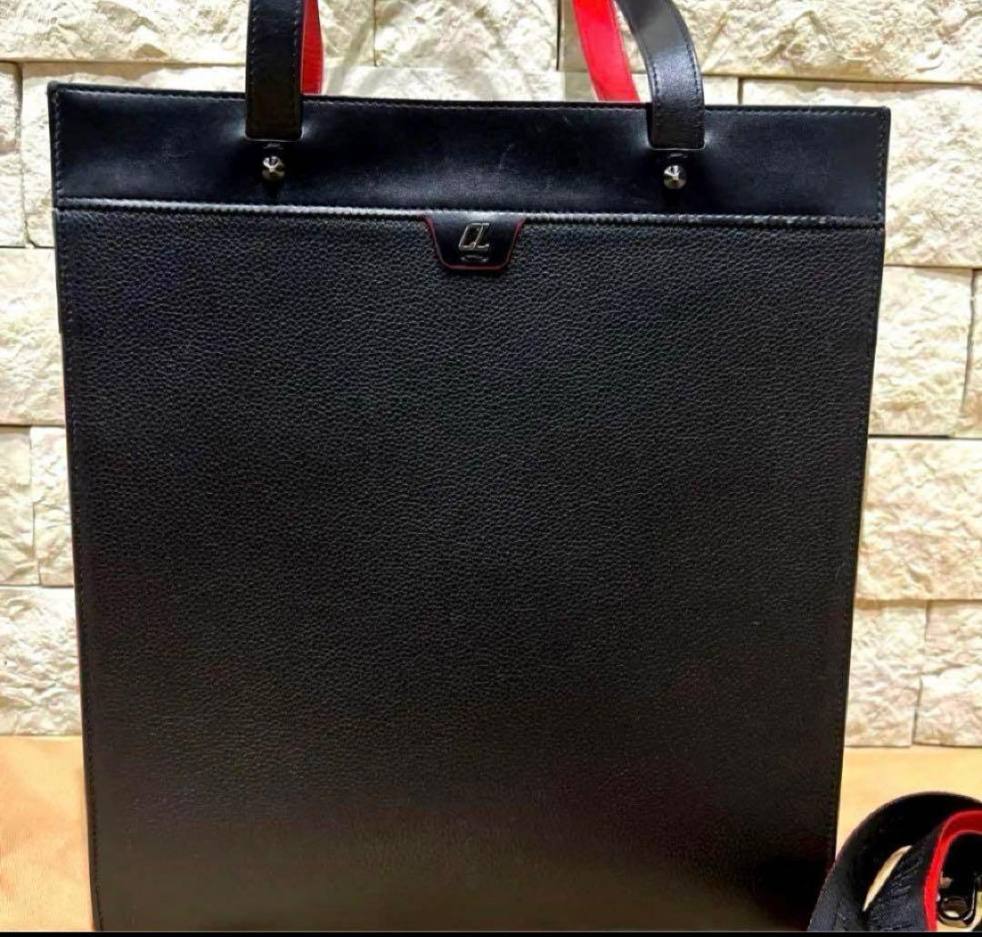 【美品30万】最終お値下げ。クリスチャンルブタン　スニーカーソールルイストート