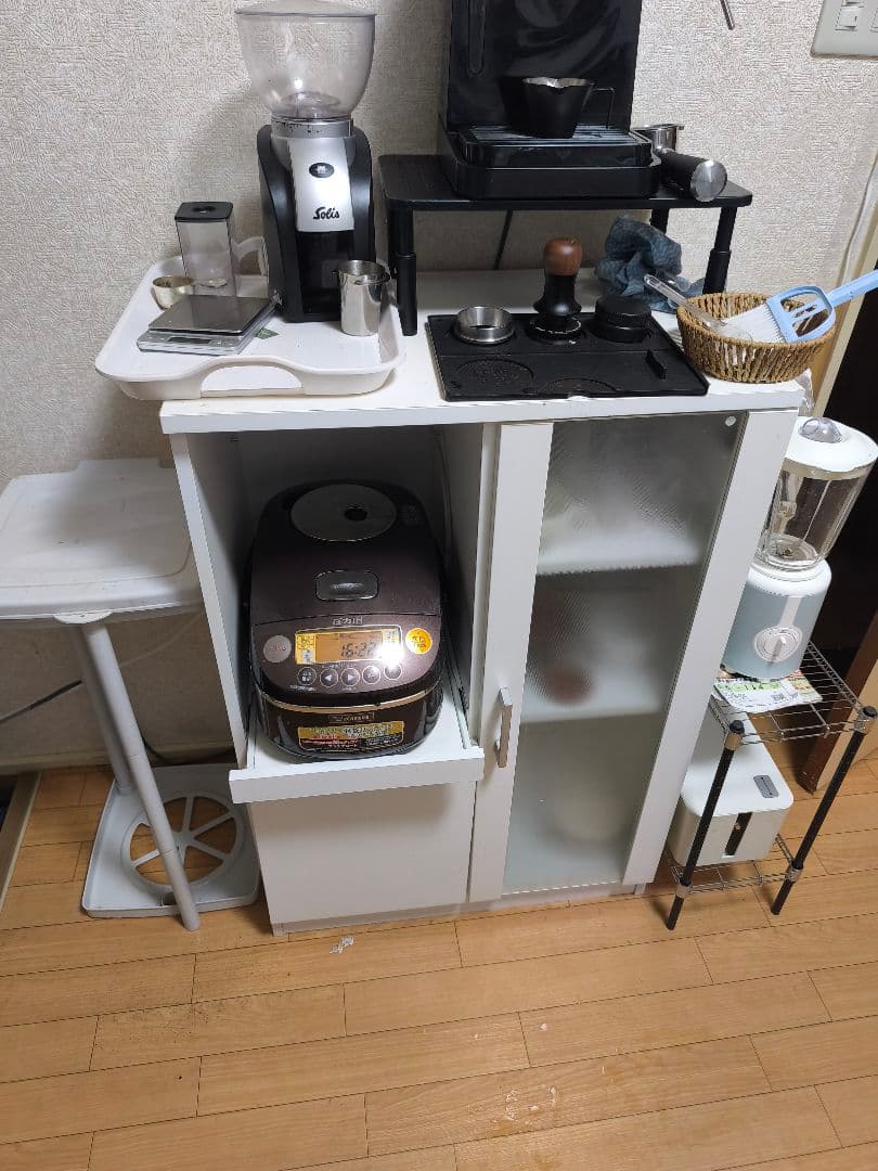 ニトリレンジ台食器棚付き