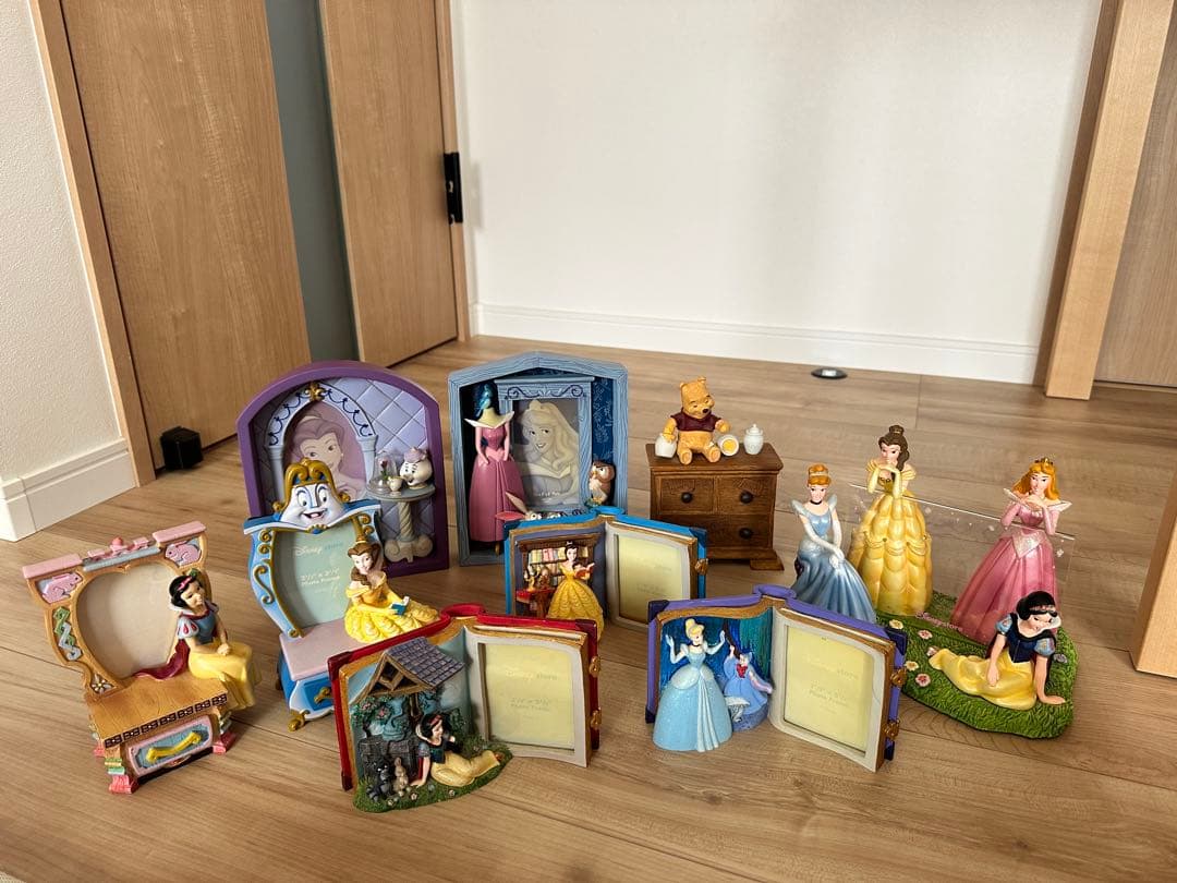 ディズニーストア　くまのプーさん　小物入れ　破損あり