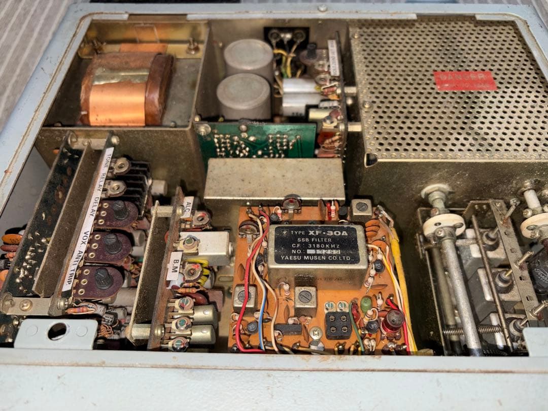 ヤエス　YAESU FT-101E ジャンク